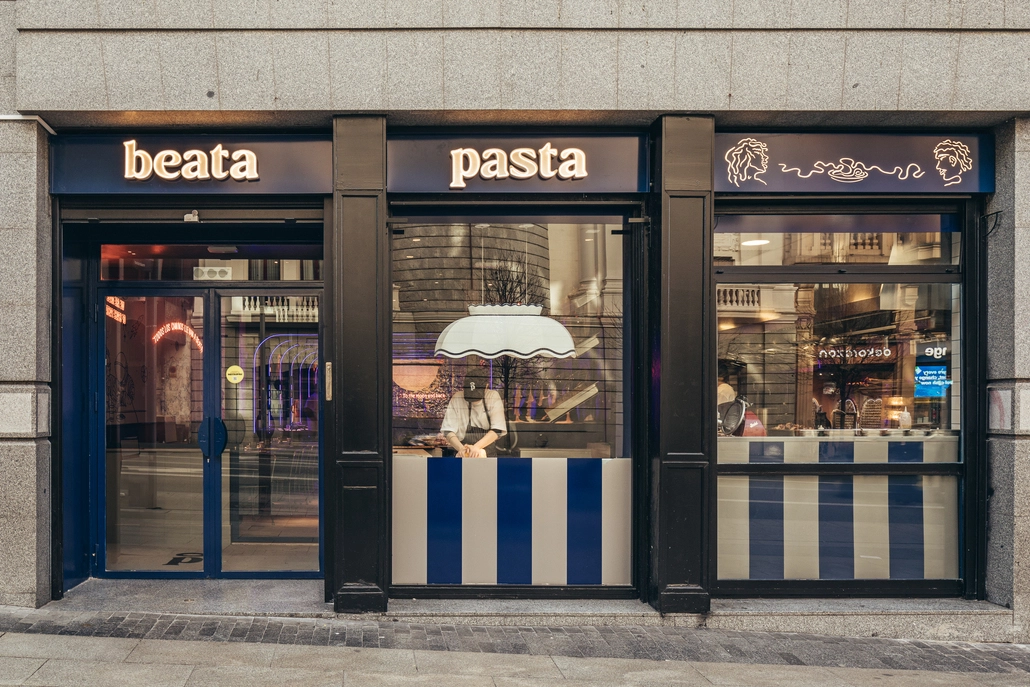 Escaparate de Beata Pasta Gran Vía