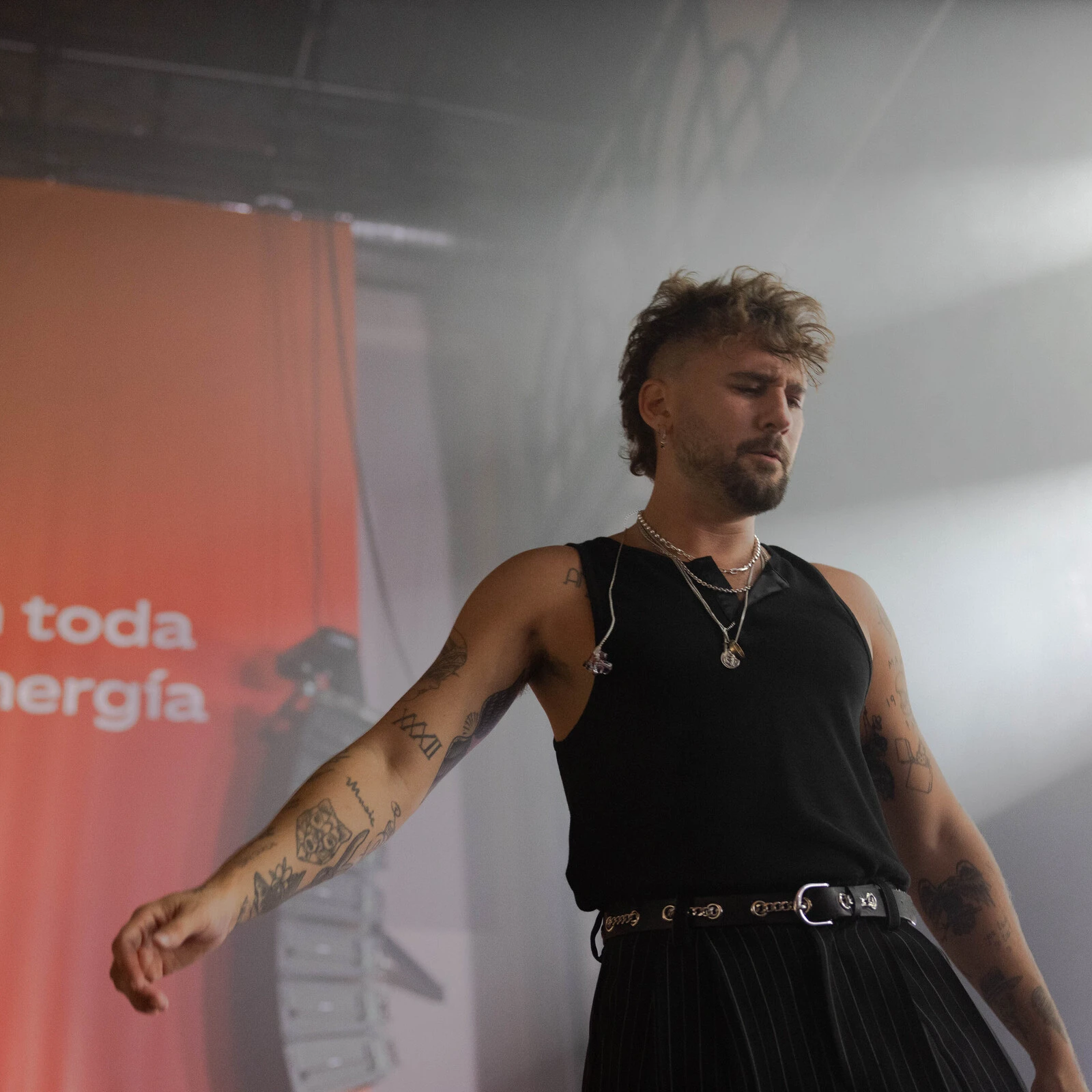 Dani Fernández en concierto tras la presentación de su documental 'Todo Cambia'