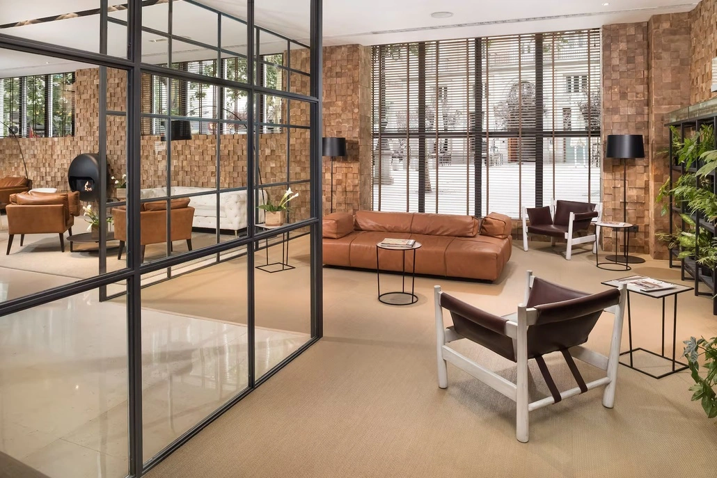 Muebles del ME Reina Victoria Madrid