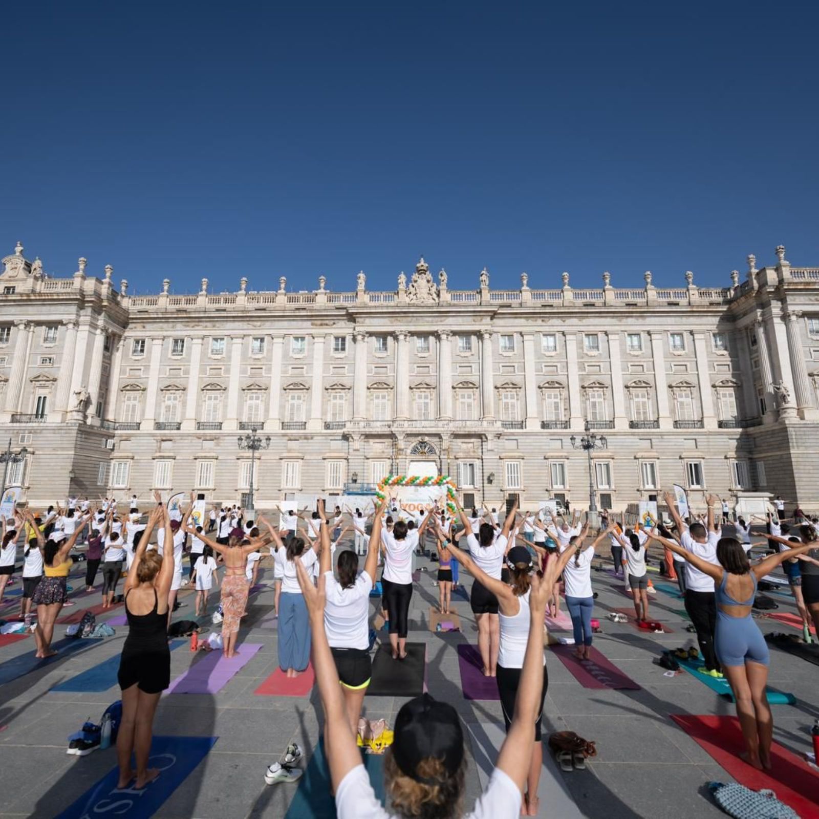 Día mundial del yoga en Madrid
